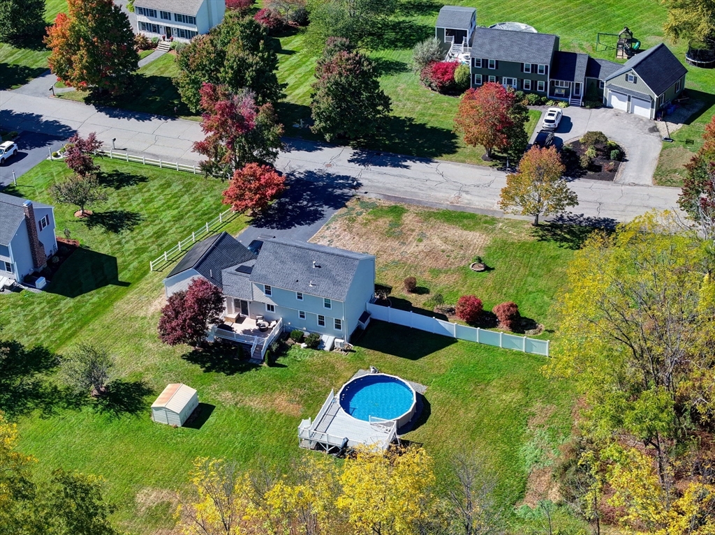 35 Blackberry Fields Rd