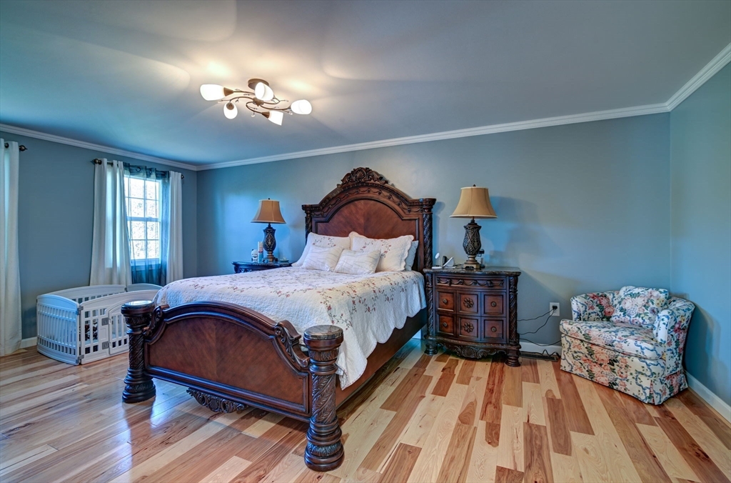 35 Blackberry Fields Rd