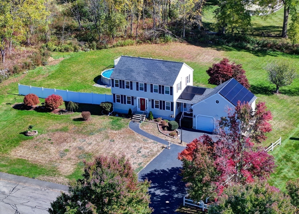 35 Blackberry Fields Rd