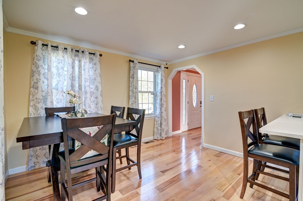 35 Blackberry Fields Rd