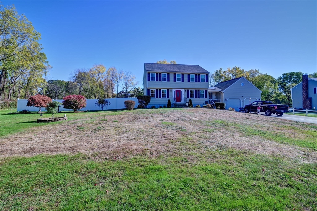 35 Blackberry Fields Rd