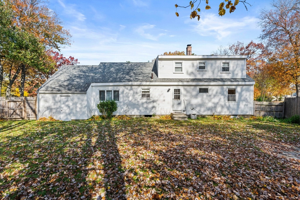 15 Great Republic Ave