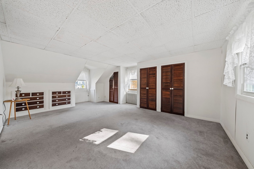 15 Great Republic Ave
