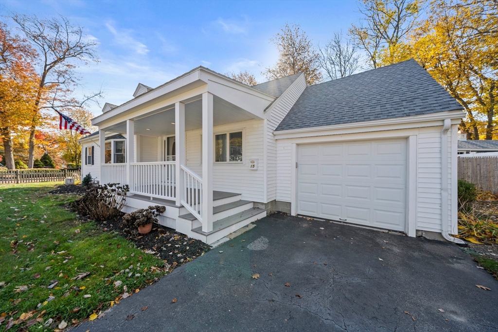 15 Great Republic Ave