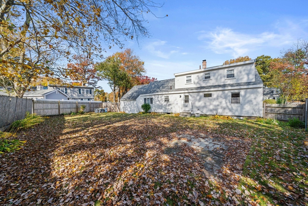 15 Great Republic Ave