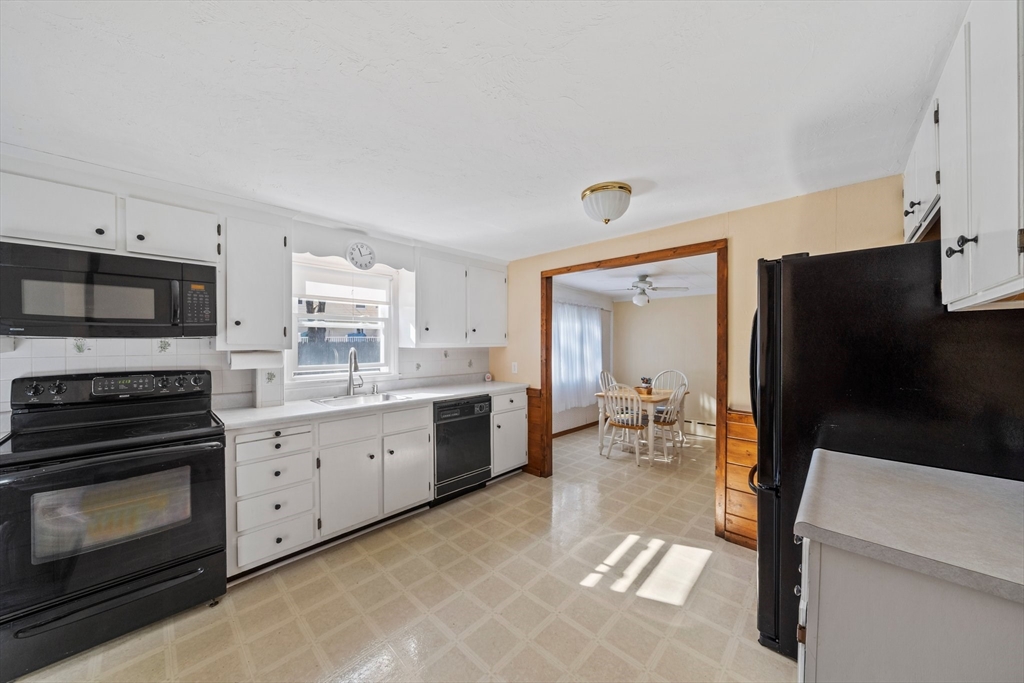 15 Great Republic Ave