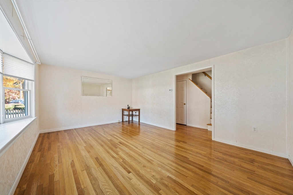 15 Great Republic Ave