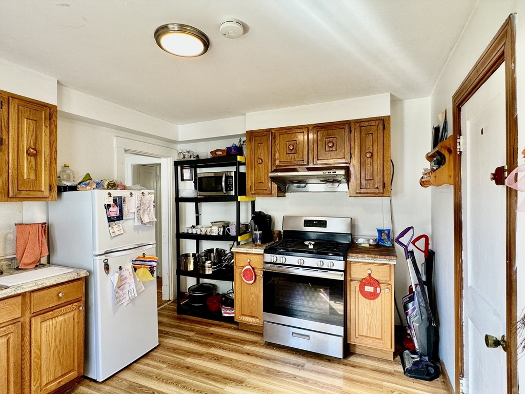 109 Waterston Ave # 1