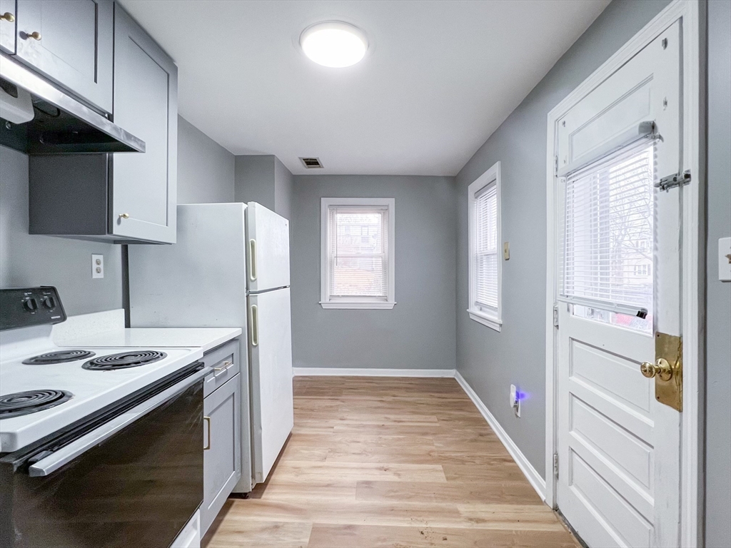 23 Common St # 1