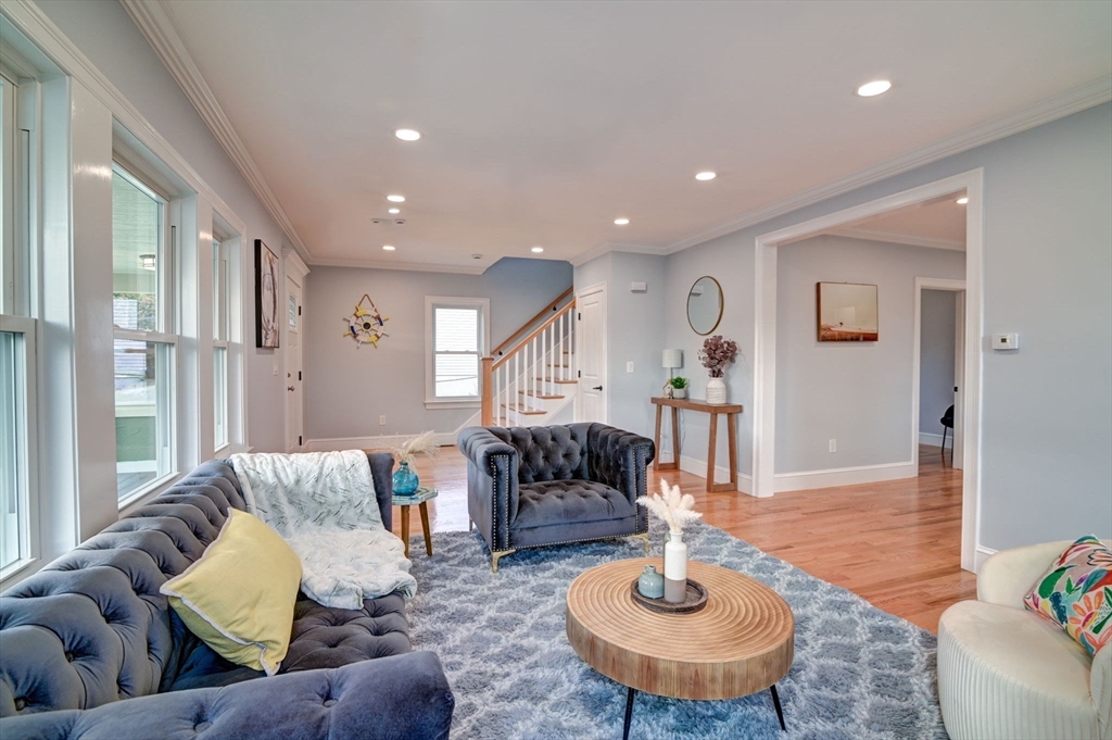 11 Birchbrow Ave