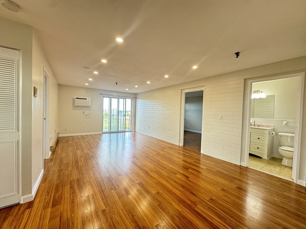 115 W Squantum St # 706