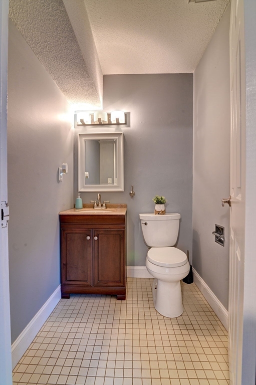 2 Adam St # 9