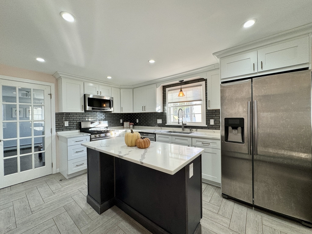 84 Kathleen Rd