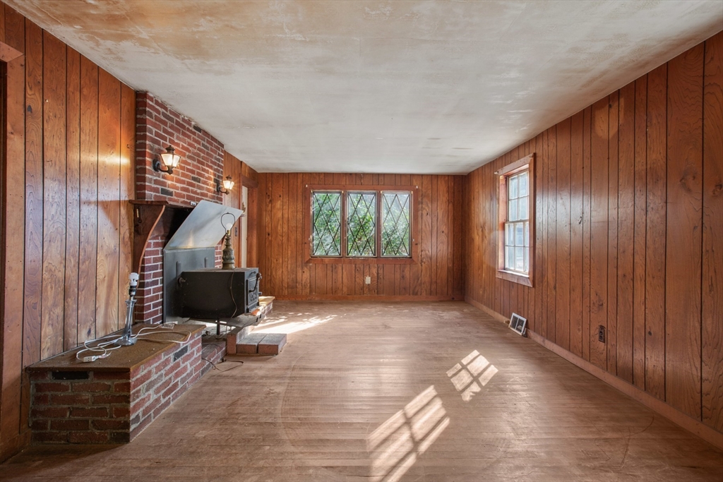 6 Eleanor Rd