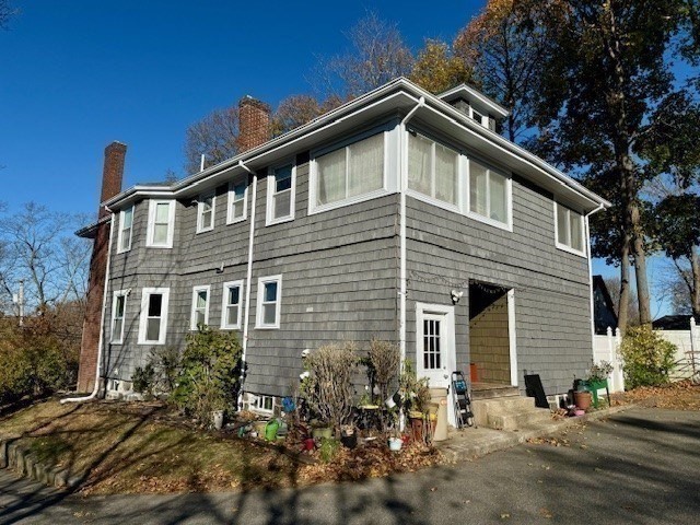 677 Union St # 1