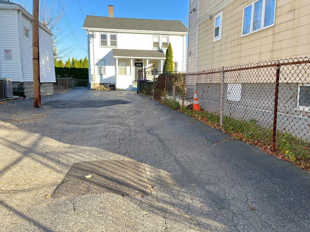 263 Park St # 1