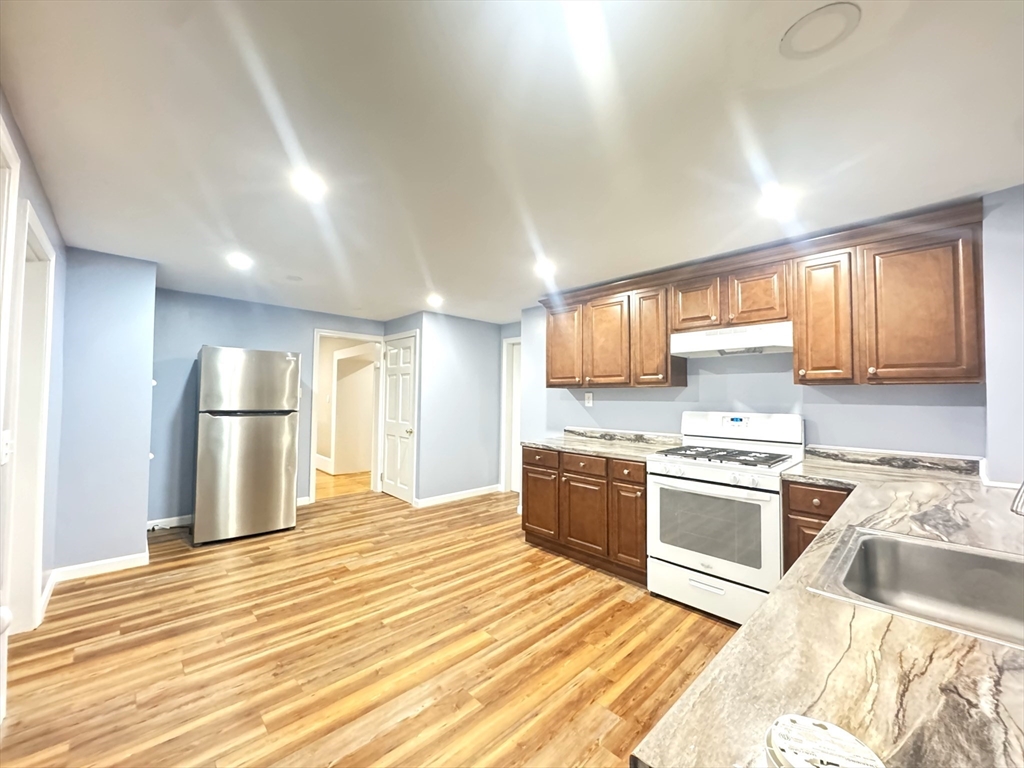 263 Park St # 1