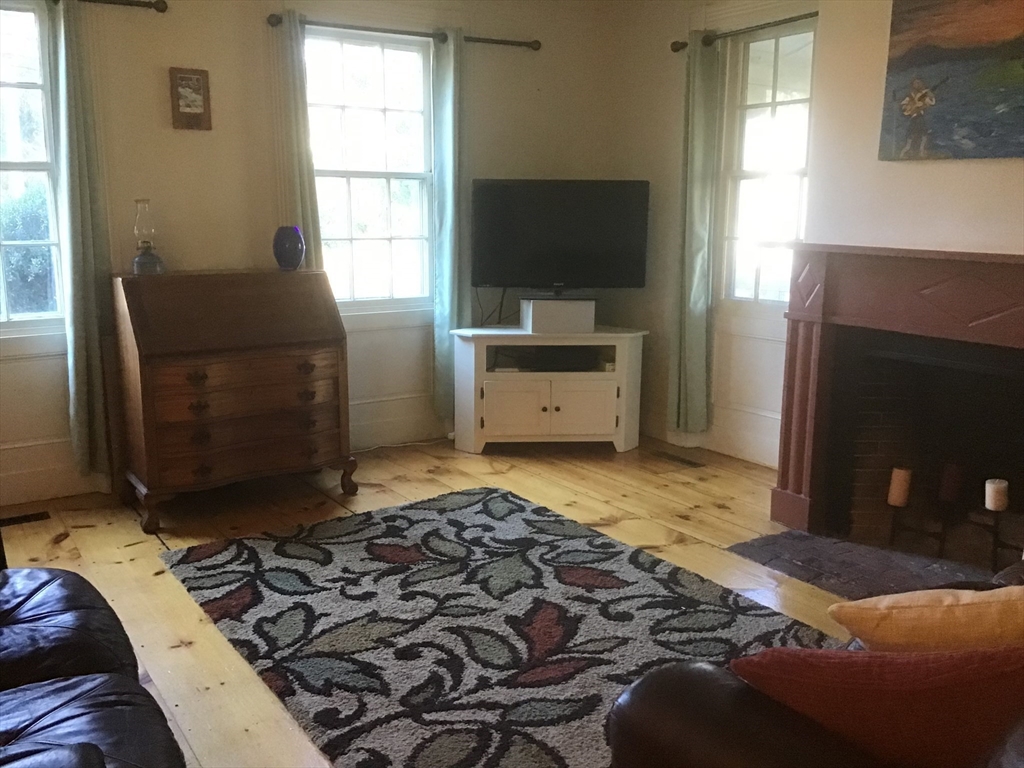 5 Nemasket St