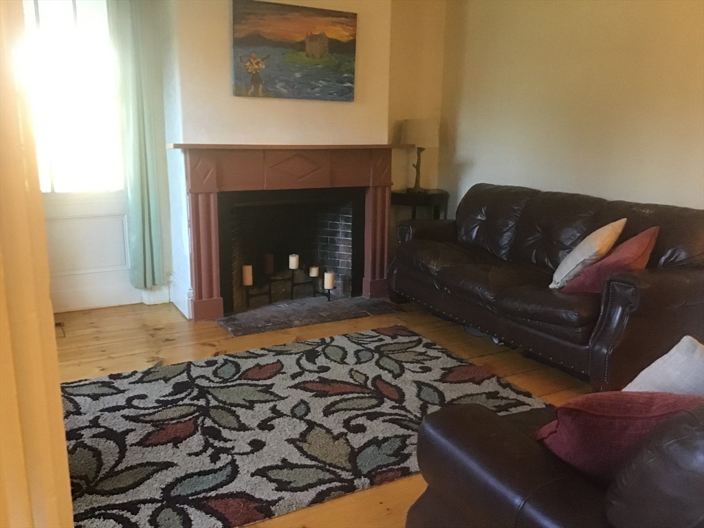 5 Nemasket St