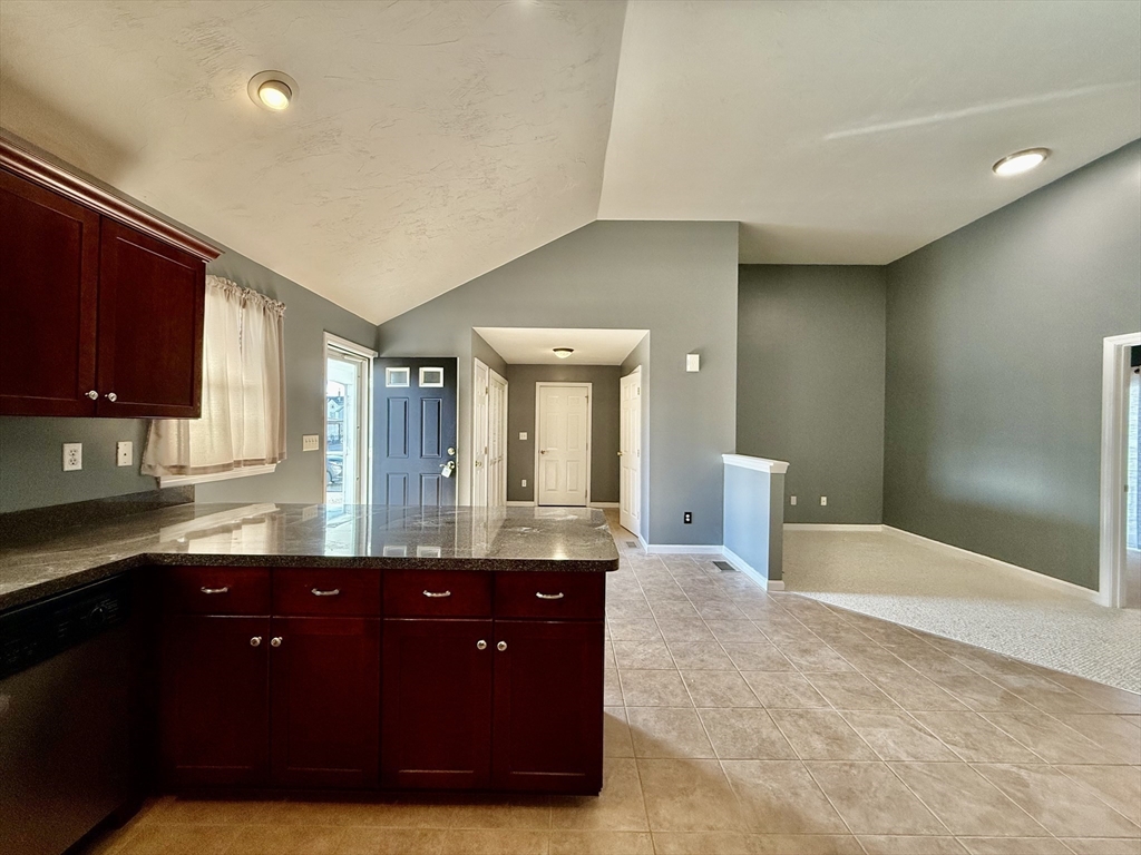 84 Pearl St # 5