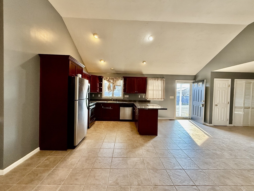 84 Pearl St # 5