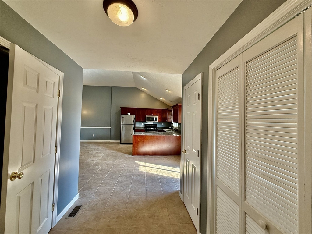 84 Pearl St # 5