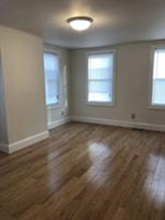 19 Common St # 1