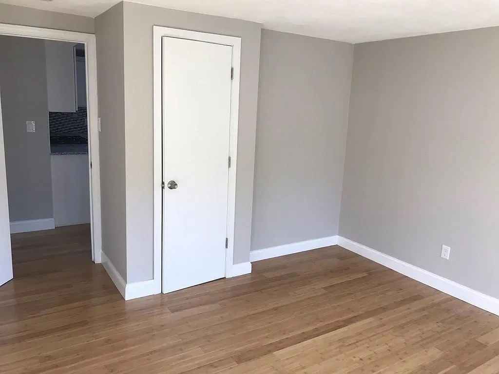 209 Vine St # 3
