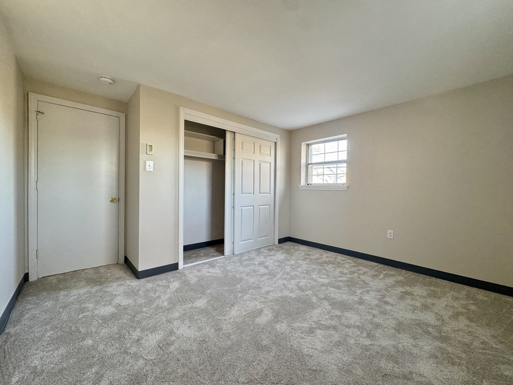 46 Greentree Ln # 38