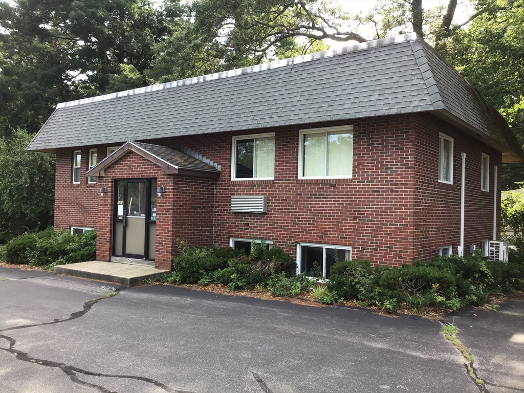 545 Plain St # 3 Unit: #3