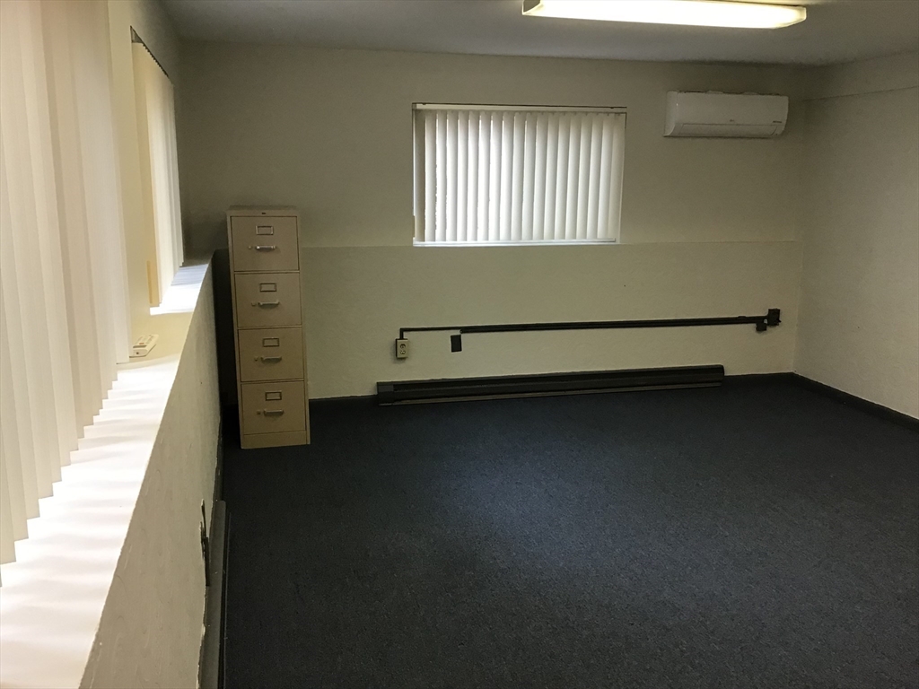 545 Plain St # 3 Unit: #3