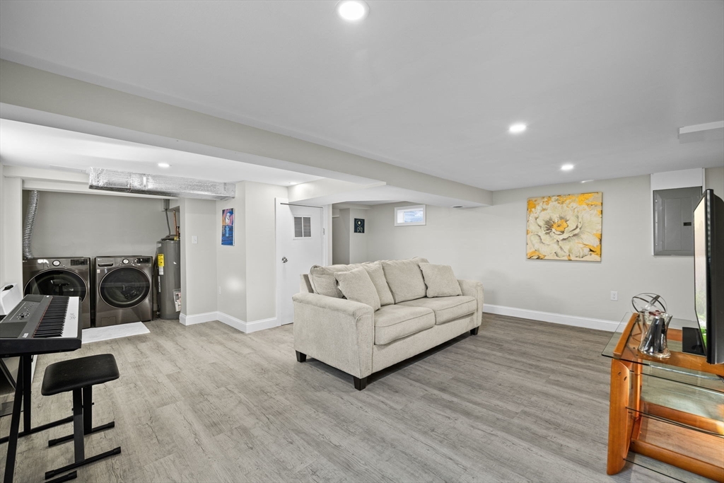 11 Electric Ave