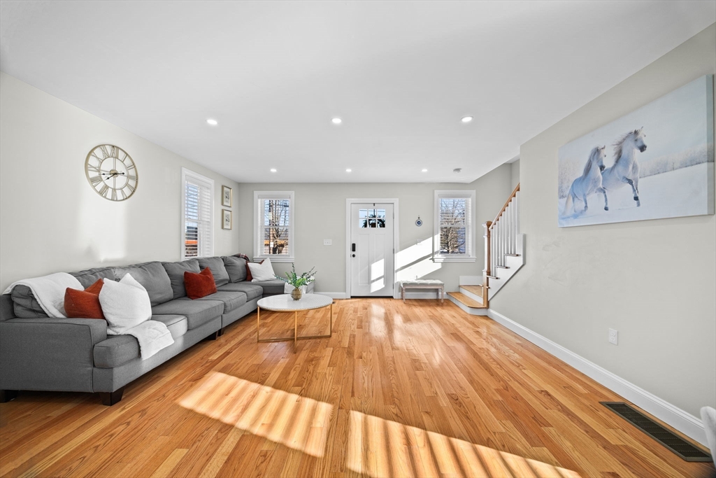 11 Electric Ave