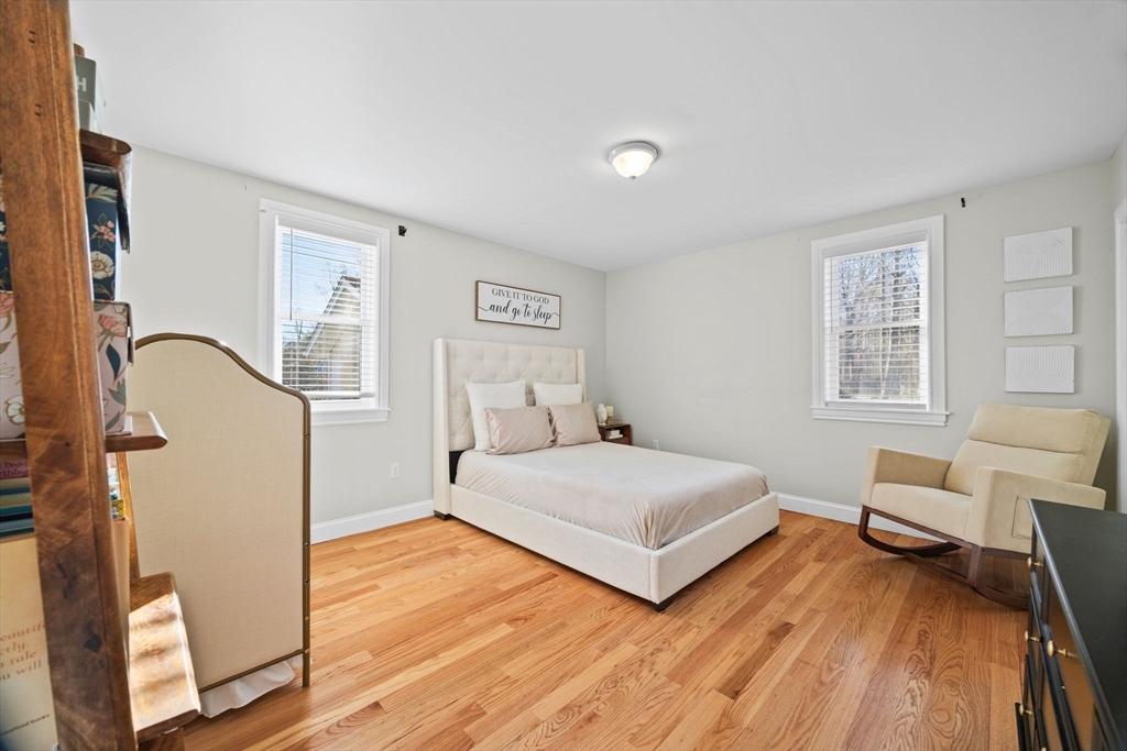 11 Electric Ave