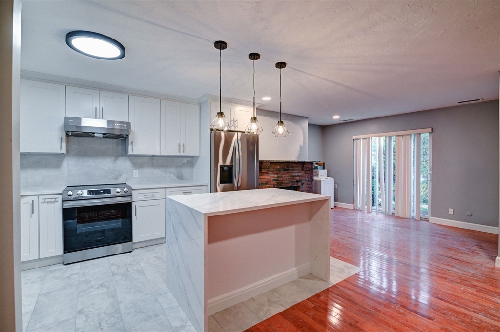 152 Quincy Shore Dr Unit: 24