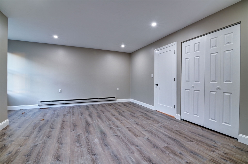 152 Quincy Shore Dr Unit: 24