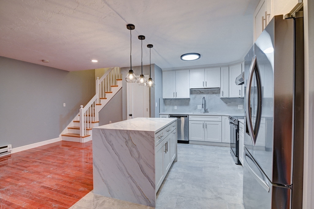 152 Quincy Shore Dr Unit: 24