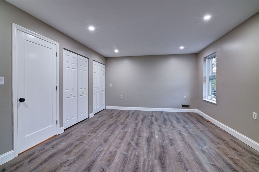 152 Quincy Shore Dr Unit: 24