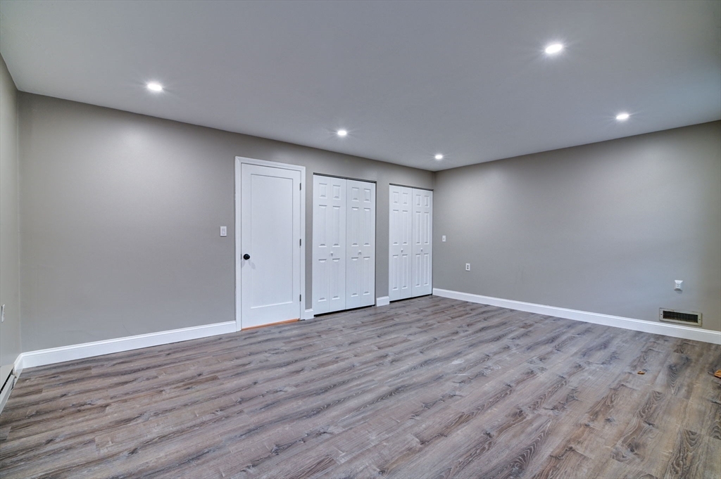 152 Quincy Shore Dr Unit: 24
