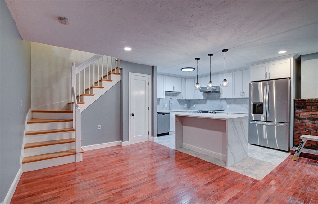 152 Quincy Shore Dr Unit: 24