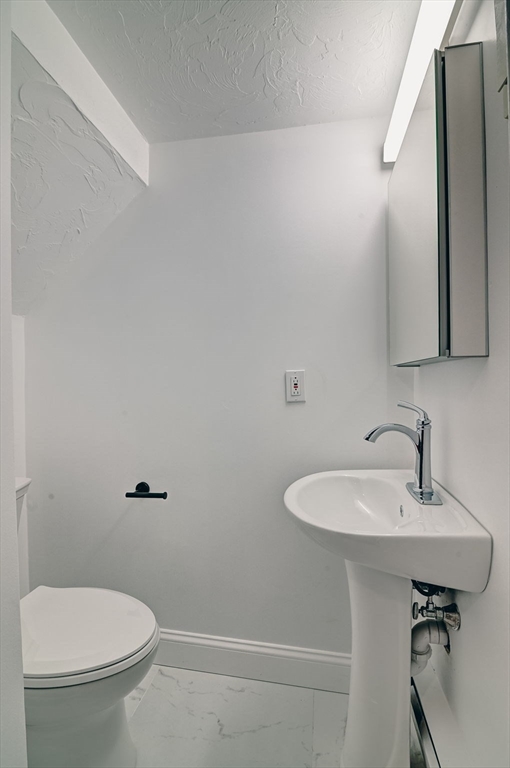 152 Quincy Shore Dr Unit: 24