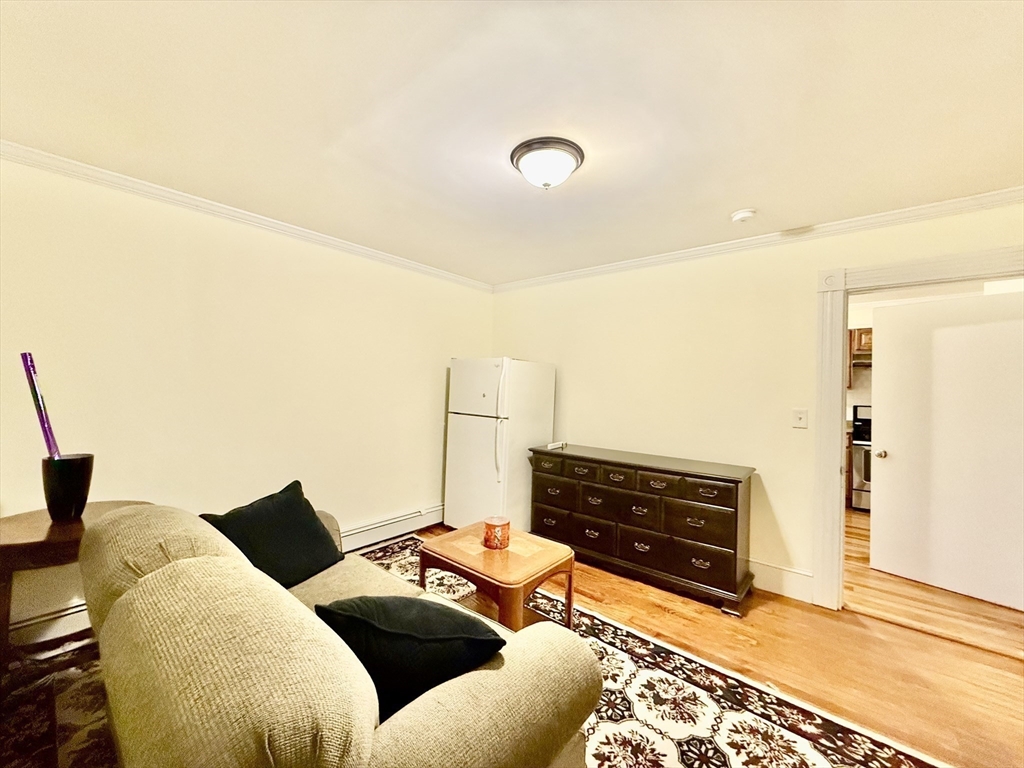 207 Whitwell St # 2
