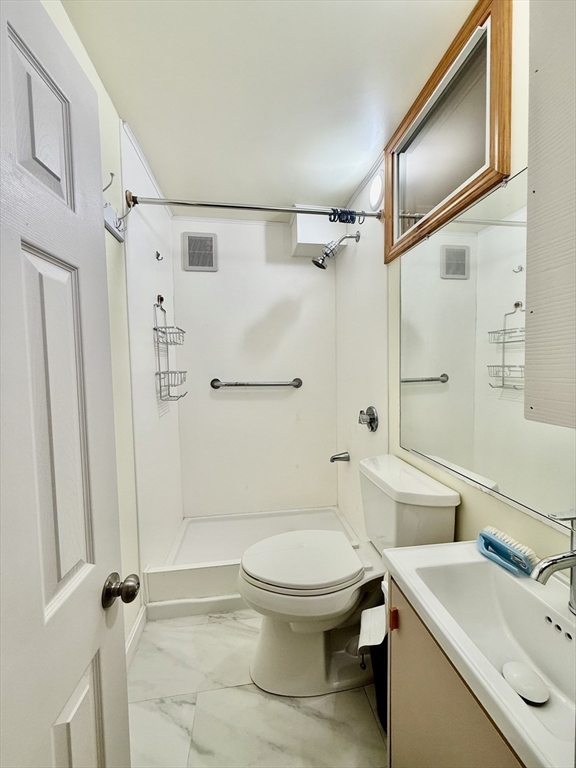 207 Whitwell St # 2