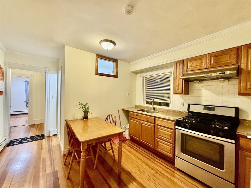 207 Whitwell St # 2