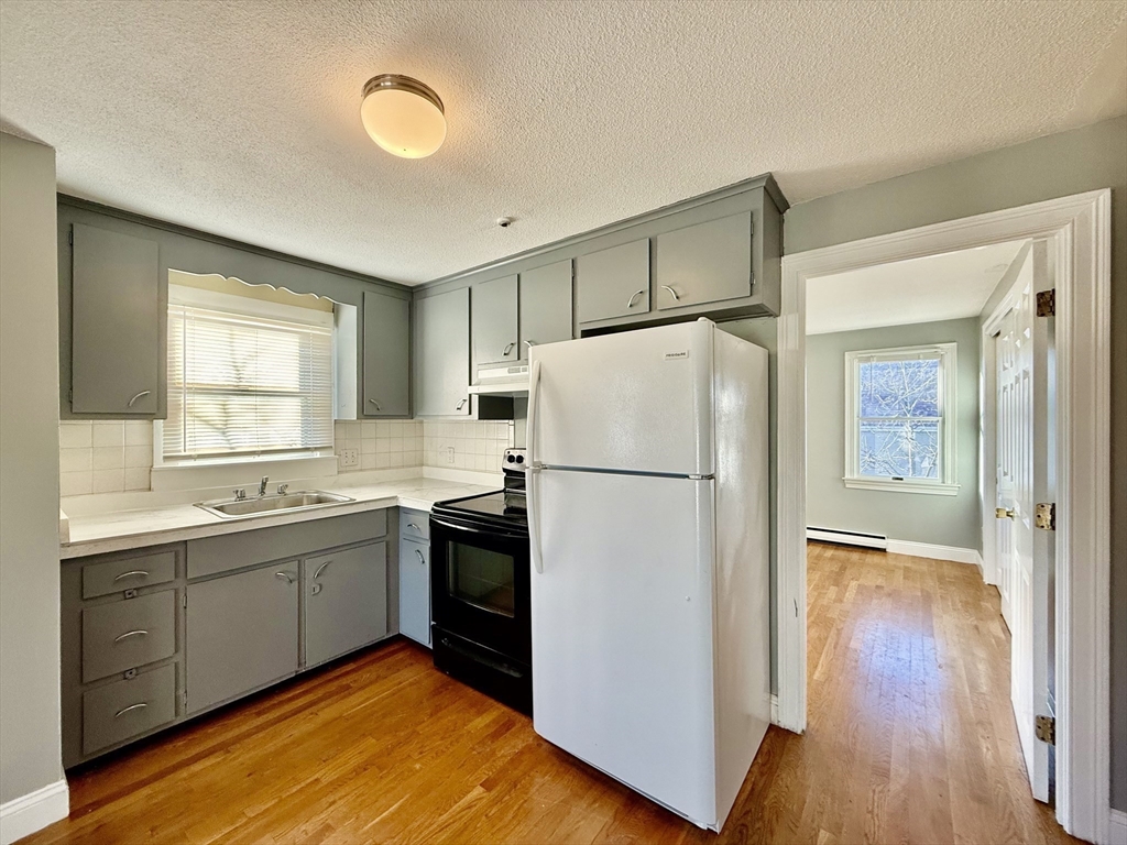 18 Germain Ave # 4