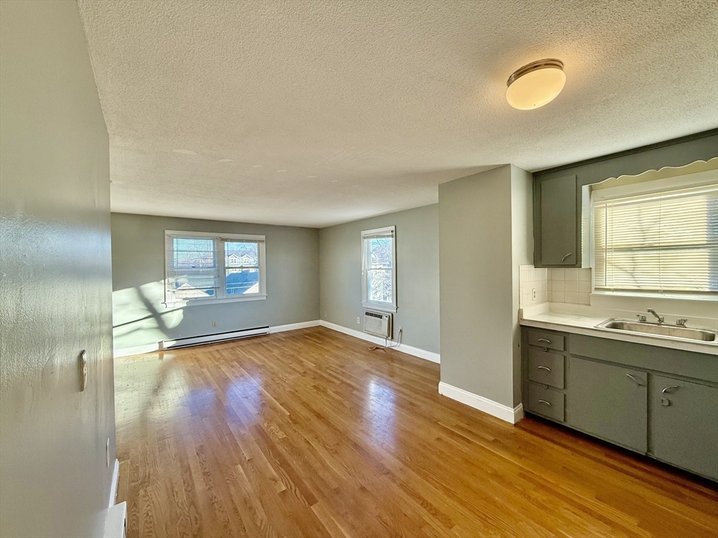 18 Germain Ave # 4