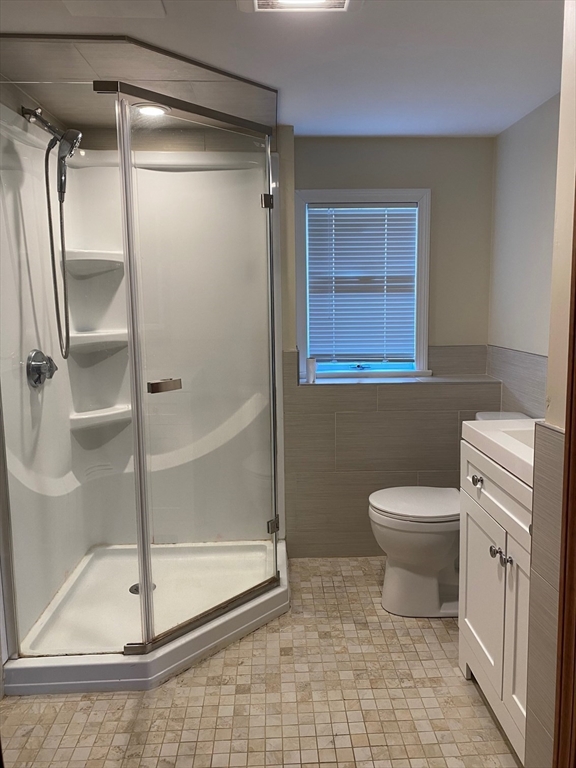 145 Stevens St # 3