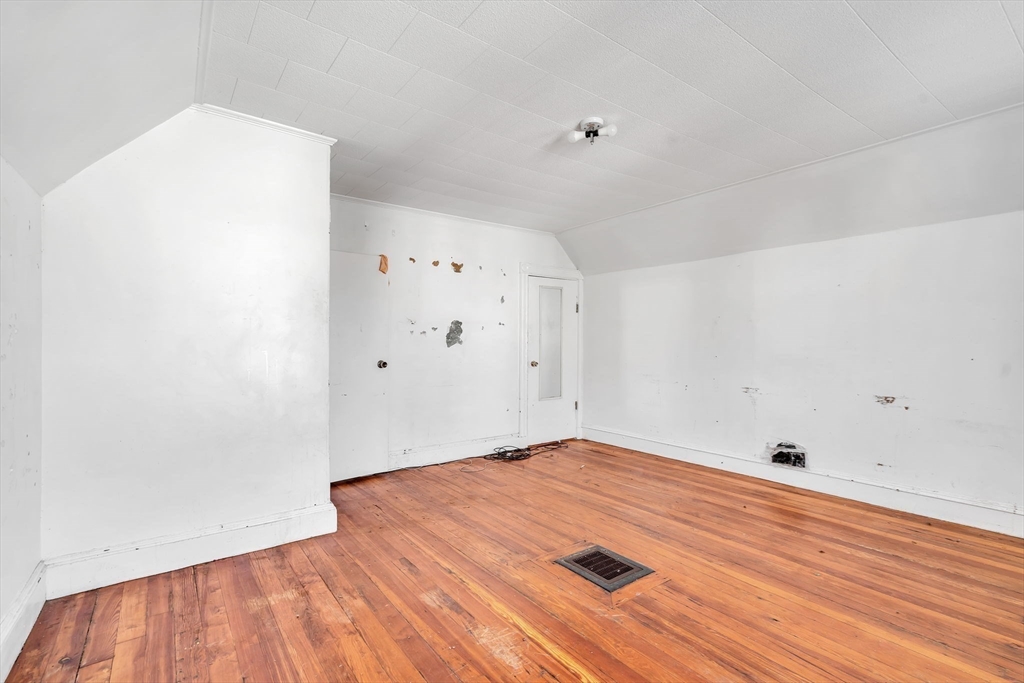 68, 70-72 Clarkson St