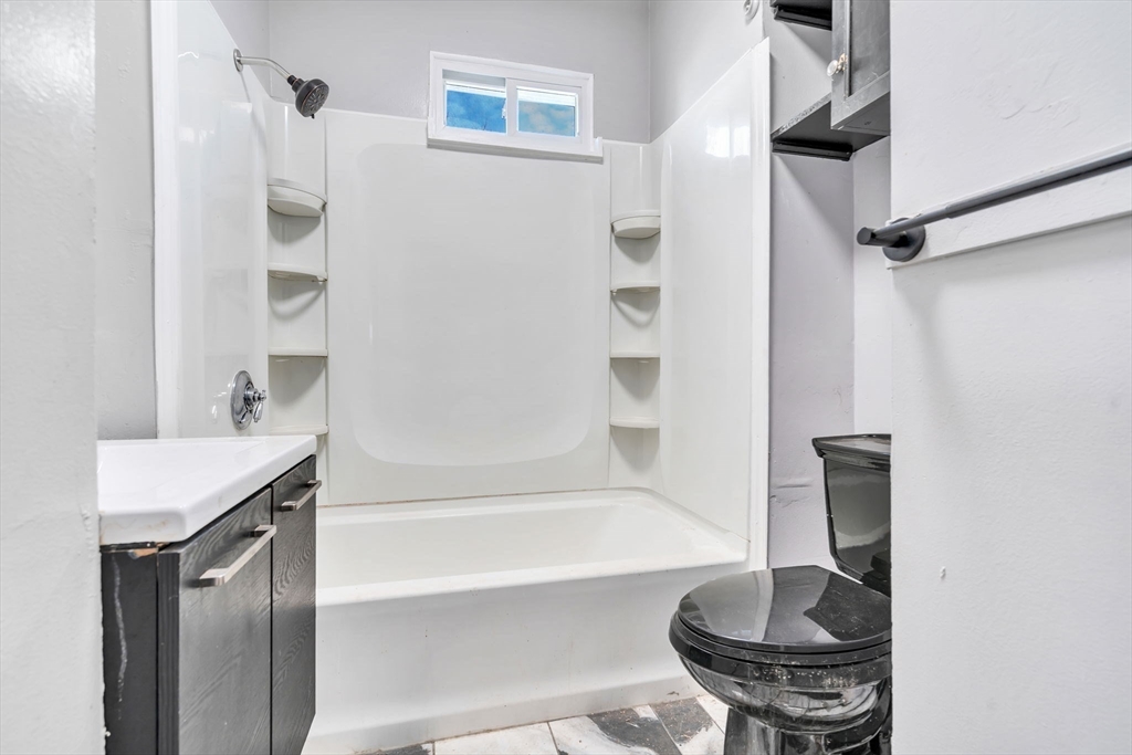 68, 70-72 Clarkson St