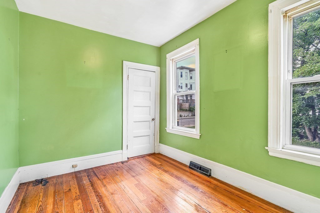 68, 70-72 Clarkson St